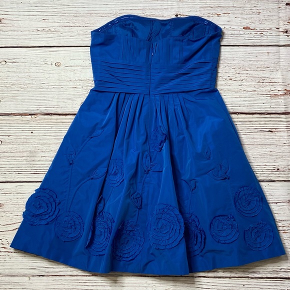 BCBGMAXAZRIA Taffeta Fit and Flare Larkspur Blue Strapless Dress Sz 4 - Picture 10 of 16